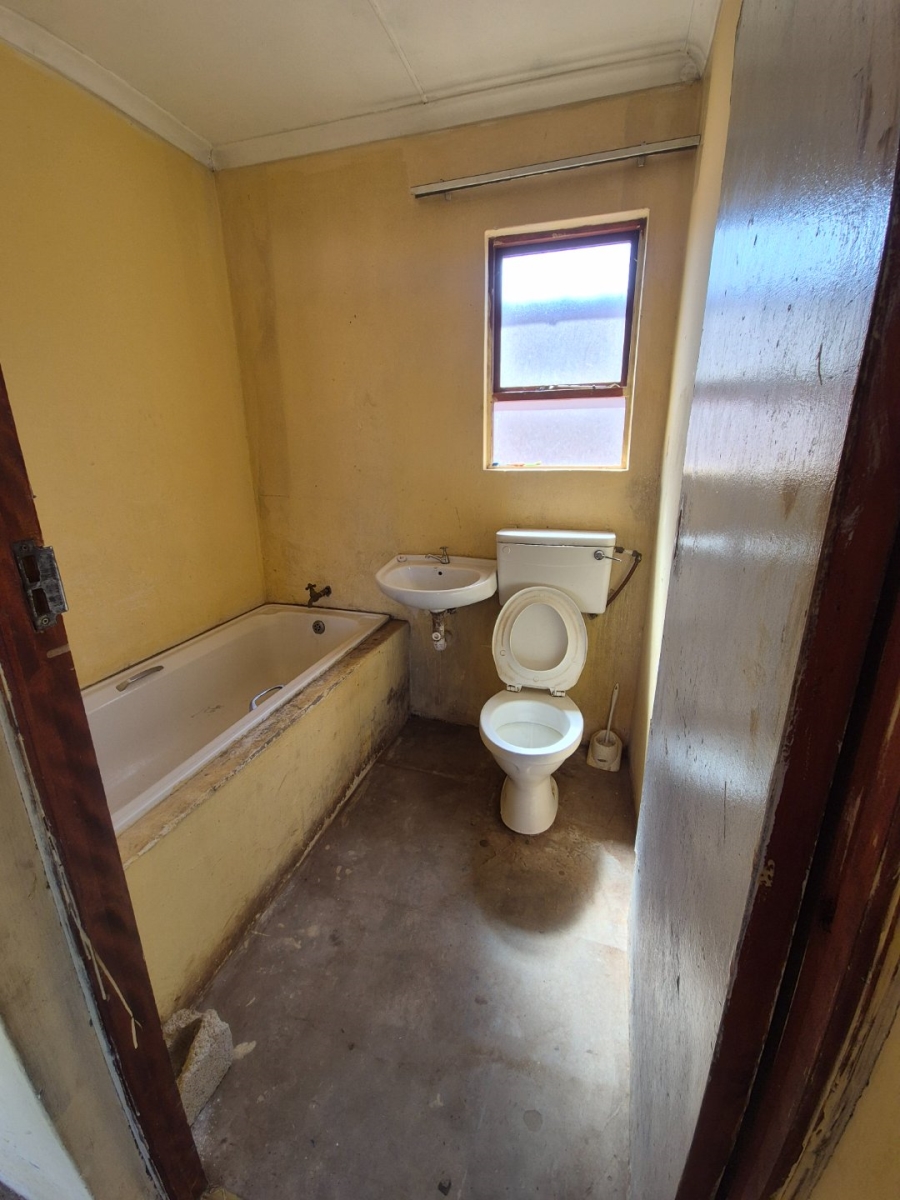 2 Bedroom Property for Sale in Bethelsdorp Eastern Cape